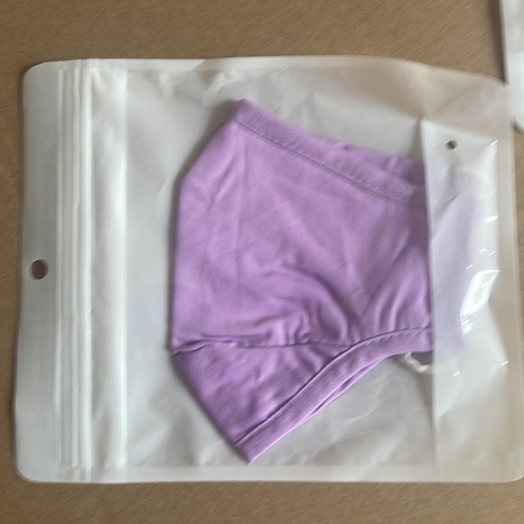 Solid Face Mask - Picture 4 of 7